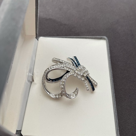 NOLAN MILLER Ribbon Spray Glamour 1997 Collection Brooch - Picture 5 of 6